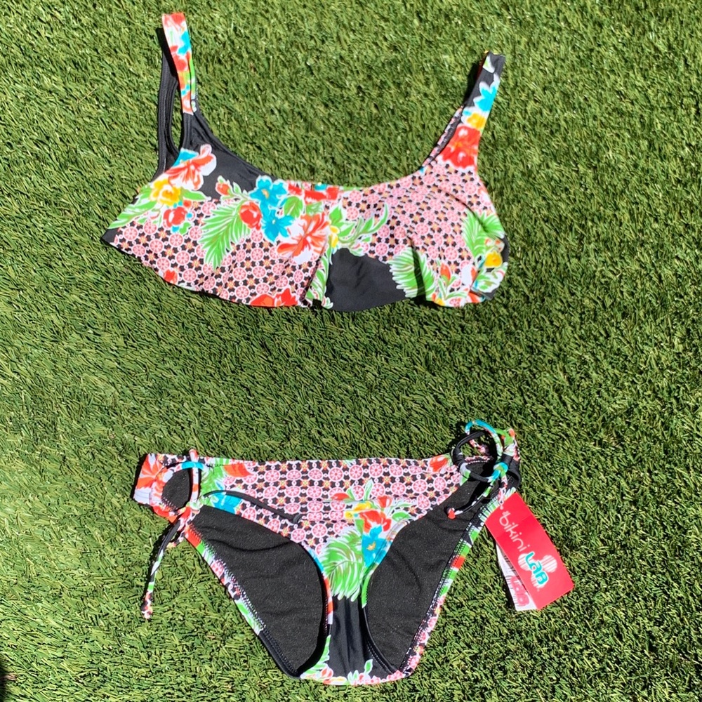 Bikini Lab 2 pc.